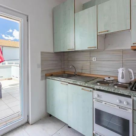 Ketryn Apartment