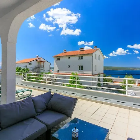 Ketryn Apartment